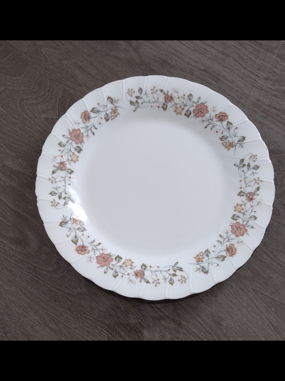 Vintage Sheffield Flowers Bouquet  Porcelain Fine China Dinner Plate Japan